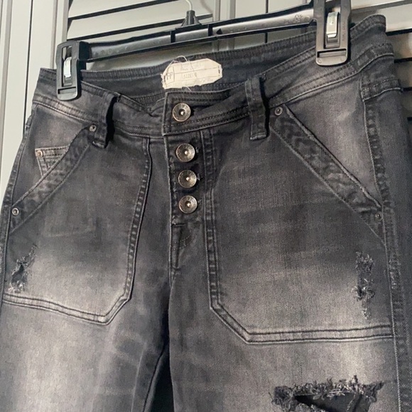 Free People : Distressed Ripped Jeans - 0 - Picture 2 of 16